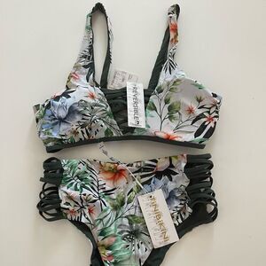 NWT. Tinibikini Swim Reversible Green& Black